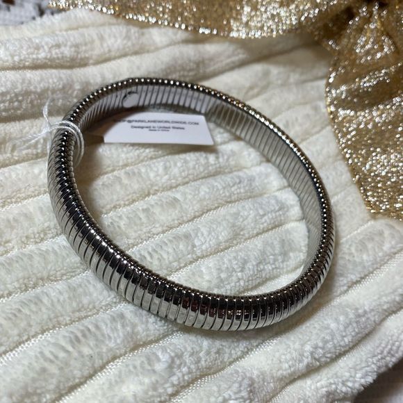 NWT SLEEK SNAKE DESIGN SILVER EMBRACEABLE BRACELET MIX MATCH 80’s LOOK - Picture 9 of 9